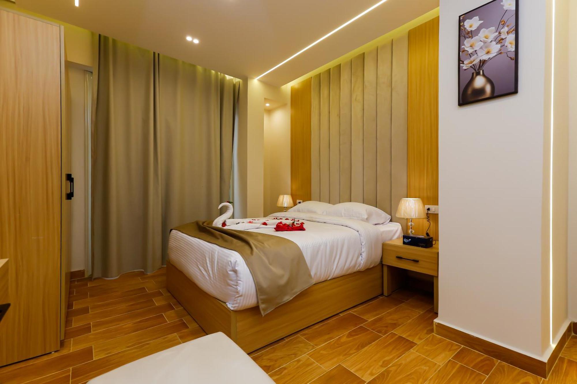 Rizk Pyramids View Hotel Kafrat al Jabal Exterior photo
